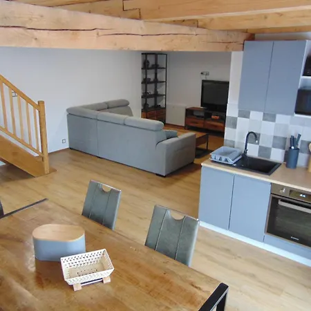 U Medvedu Krkonose Jestrabi V Krkonosich